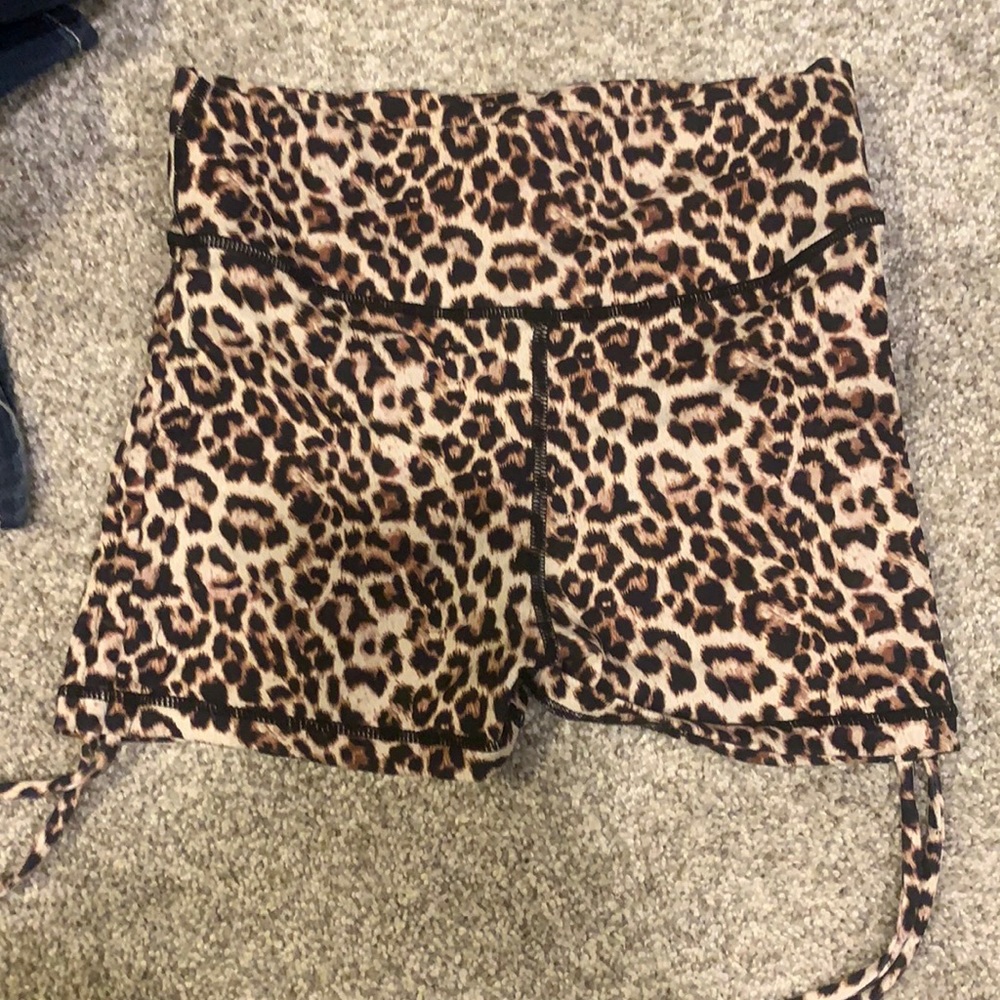 Zyia Scrunchy Shorts